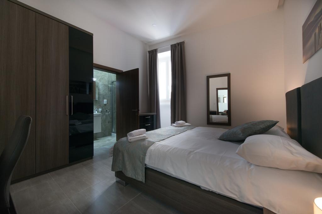 Hacienda Apartments Sliema Exteriör bild