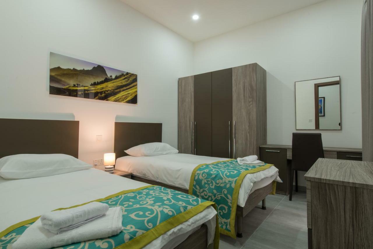 Hacienda Apartments Sliema Exteriör bild