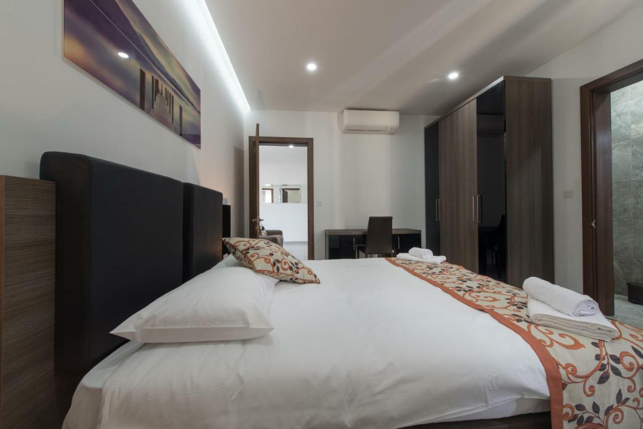 Hacienda Apartments Sliema Exteriör bild